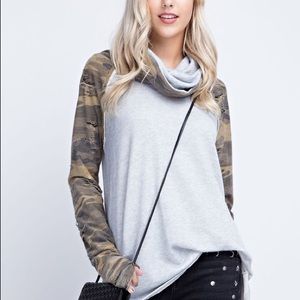Camo Turtle Neck Sweatshirt